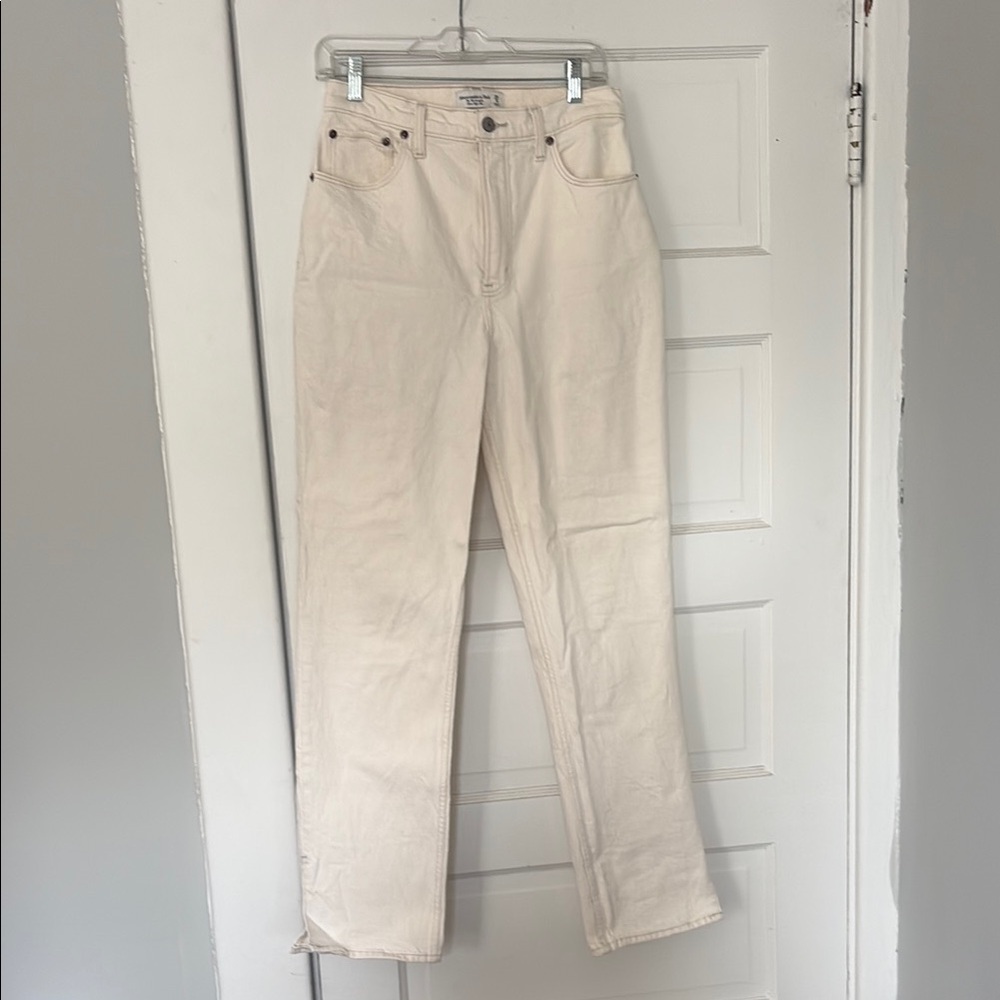 Abercrombie 90’s Straight Ultra High Rise Jeans (curve love)